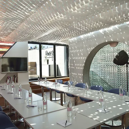 Vander Urbani - A Member Of Design Hotell 4*