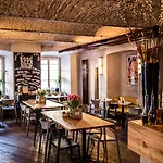 Vander Urbani - A Member Of Design 酒店 4*