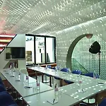 Vander Urbani - A Member Of Design