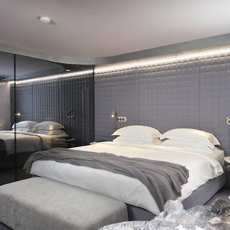 Vander Urbani - A Member Of Design 4*