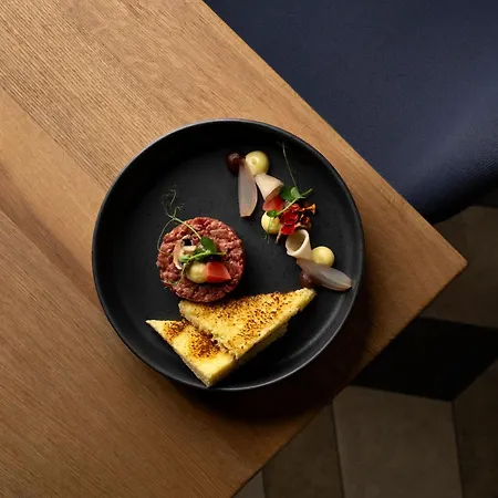 Vander Urbani - A Member Of Design Hotel 4*