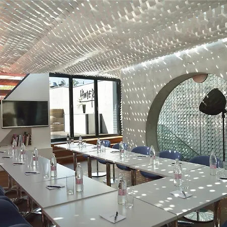 Vander Urbani - A Member Of Design 4*