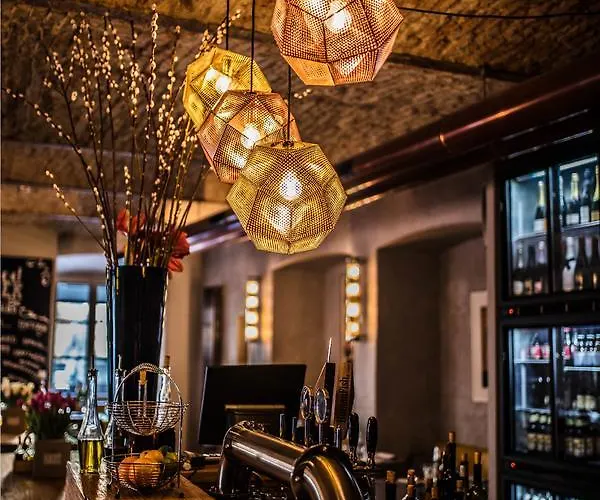 Vander Urbani - A Member Of Design Lublaň