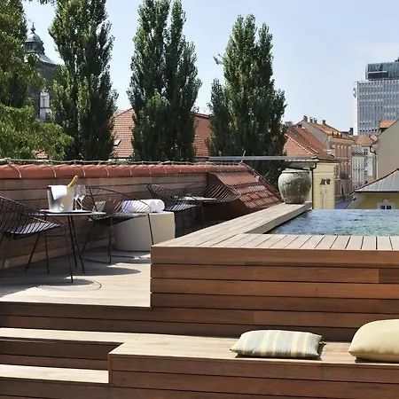 Vander Urbani - A Member Of Design 4*