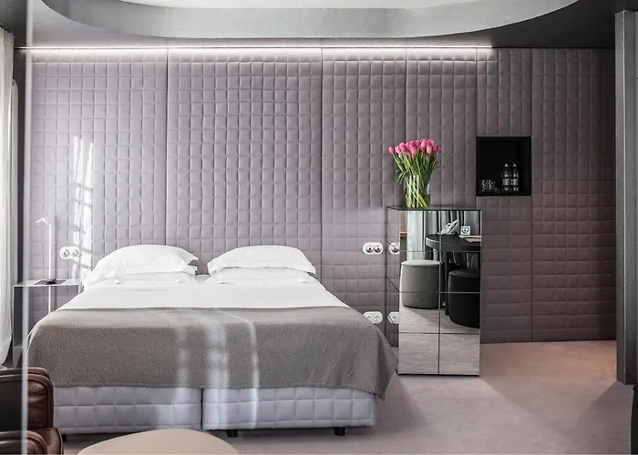 Vander Urbani - A Member Of Design Hotel 4*