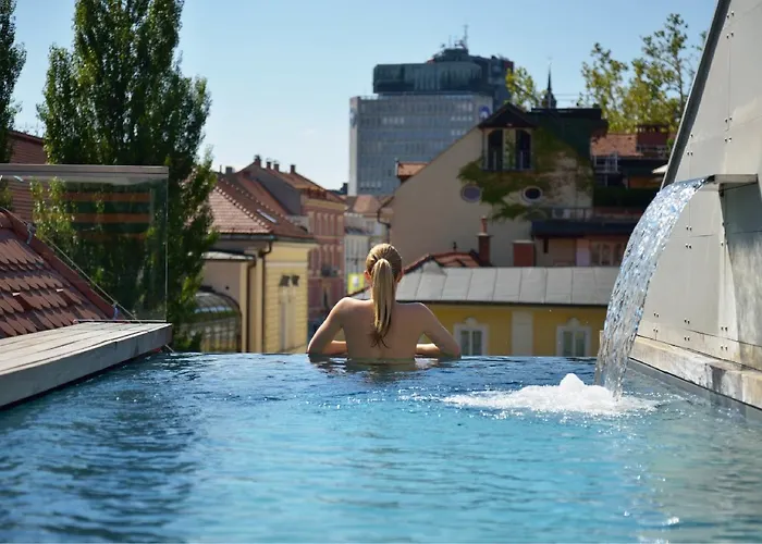 Vander Urbani - A Member Of Design 4*